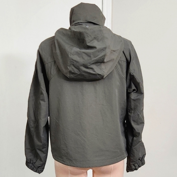 Lululemon athletica Always Effortless Jacket Grey Sage - Picture 11 of 16